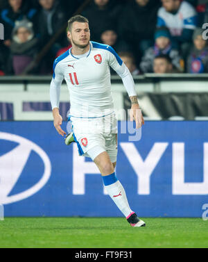 Prague, République tchèque. 24Th Mar, 2016. La République tchèque, Daniel Pudil en action pendant le test match entre la République tchèque et de l'Écosse au stade de Letna à Prague, République tchèque, 24 mars 2016. Photo : Thomas Eisenhuth/DPA - PAS DE FIL - SERVICE/dpa/Alamy Live News Banque D'Images