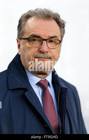 Budapest, Hongrie. 26 mars, 2016. L'entraîneur-chef croate, Ante Cacic en Hongrie contre la Croatie football match amical international Groupama en arène. Credit : Laszlo Szirtesi/Alamy Live News Banque D'Images