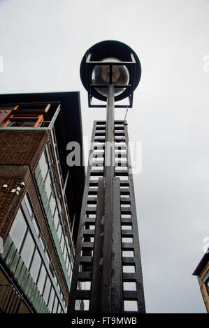 Lampadaire en face de la Glasgow School of Art Banque D'Images