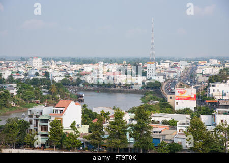 Long Xuyen, la capitale de la province de An Giang dans le Delta du Mékong du sud du Vietnam. Banque D'Images