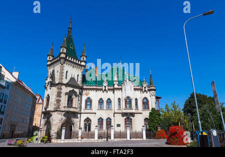 Jakab (Palais Jakabov palac), immeuble néo-gothique de la ville de Kosice, Slovaquie. La construction a été terminée en 1899. Bâtiment est maintenant Banque D'Images