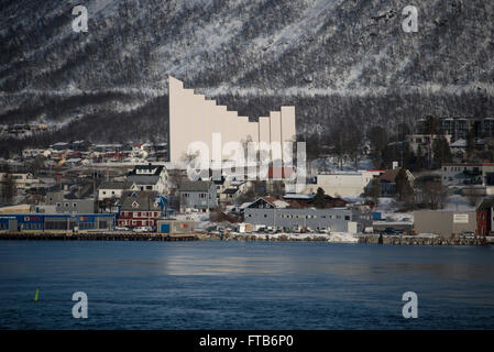 Vue de la cathédrale arctique, Tromso, Norvège. Banque D'Images