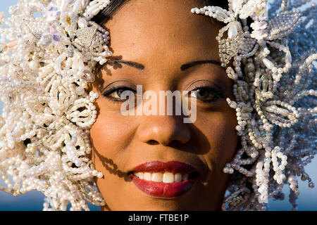 Femme dans la pollera parade, Panamá Banque D'Images