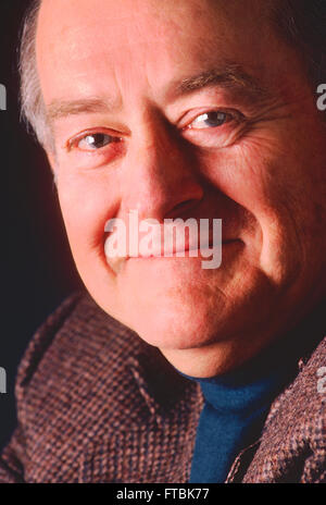 Portrait de studio de distinquished balding gentleman Banque D'Images