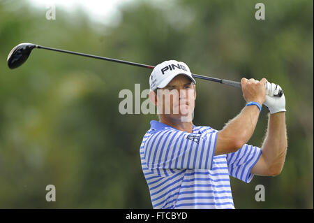 Doral, Fla, USA. 10e Mars, 2012. Lee Westwood au cours de la troisième ronde de la World Golf Championship Championnat Cadillac sur le TPC Blue Monster at Doral Golf Resort and Spa Le 10 mars 2012 à Doral, Floride ZUMA PRESS/ Scott A. Miller. © Scott A. Miller/ZUMA/Alamy Fil Live News Banque D'Images