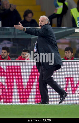 Vicente Del Bosque (ESP), 24 mars 2016 - Football : match amical entre l'Italie 1-1 Espagne au stade Friuli à Udine, Italie. (Photo de Maurizio Borsari/AFLO) Banque D'Images