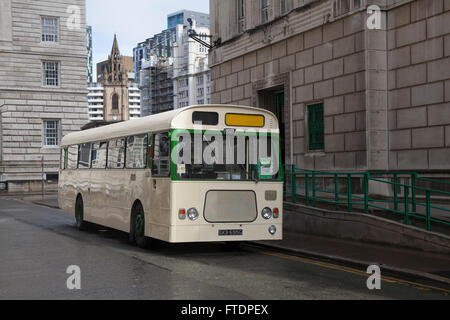 Liverpool Corporation 2025 SKB 695G. RE avec Bristol Park Royal Corps, Merseyside, Royaume-Uni Banque D'Images