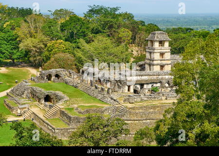 Ruine de Maya Palace, Palenque, site archéologique de Palenque, Chiapas, Mexique Banque D'Images