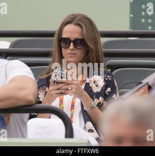 Key Biscayne, Floride, USA. Mar 28, 2016. Key Biscayne, Floride - le 28 mars : /Kim Murray est sur place encourager son mari Andy Murray (GBR) sur le 2016 à Miami Ouvrir au Crandon Tennis Center de Key Biscayne en Floride. Crédit : Andrew Patron/Zuma Wire Crédit : Andrew Patron/ZUMA/Alamy Fil Live News Banque D'Images