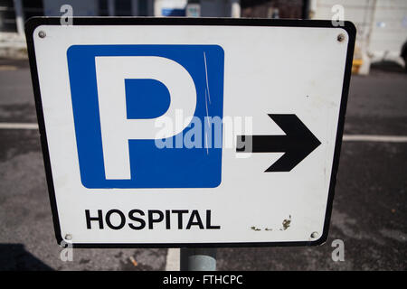 Parking de l'hôpital pour signer Banque D'Images