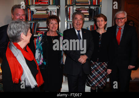 Suisse, autrichien, allemand et luxembourgeois se rencontrent au ministère des Affaires étrangères pour discuter de la crise des réfugiés en Europe comprend : Margit Fischer, Jean Asselborn, Heinz Fischer, Simonetta Sommaruga, Myriam, Frank-Walter Steinmeier, où : Luxembourg Banque D'Images