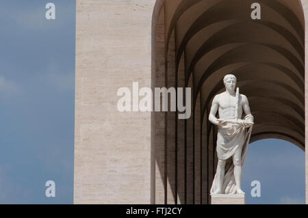 L'Italie, Lazio, Rome, quartier Eur, Palazzo della Civiltà del Lavoro Banque D'Images