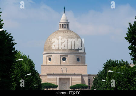 L'Italie, Lazio, Rome, quartier Eur, dôme de Saint Pierre et Paul la Basilique Saint-Pierre Banque D'Images