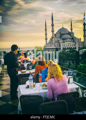 En début de soirée, 7 salle restaurant, collines Sultanahmet, Istanbul, Turquie Banque D'Images