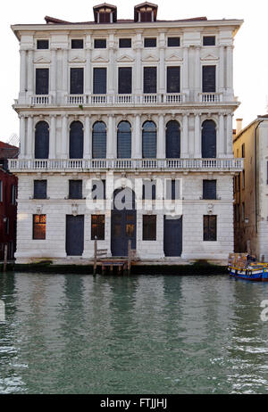 Le Palais Corner della Regina, un impressionnant palais du 18ème siècle sur le Grand Canal à Venise, Italie Banque D'Images