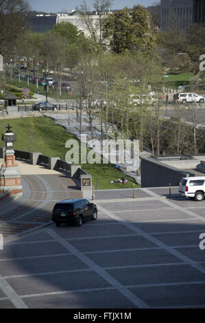 Washington, District de Columbia, Etats-Unis. Mar 28, 2016. Vue depuis le United States Capitol des étapes menant à la Capitol Visitors Center après la fusillade à Washington, DC le lundi 28 mars 2016.Crédit : Ron Sachs/CNP. © Ron Sachs/CNP/ZUMA/Alamy Fil Live News Banque D'Images