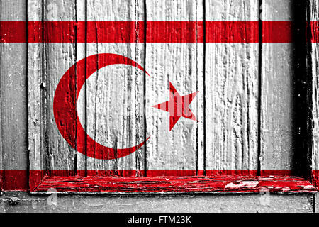 Drapeau de la République turque de Chypre du Nord peint sur châssis en bois Banque D'Images