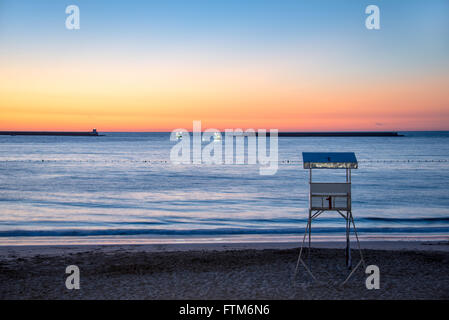 Saint Jean de Luz plage au coucher du soleil, France Banque D'Images