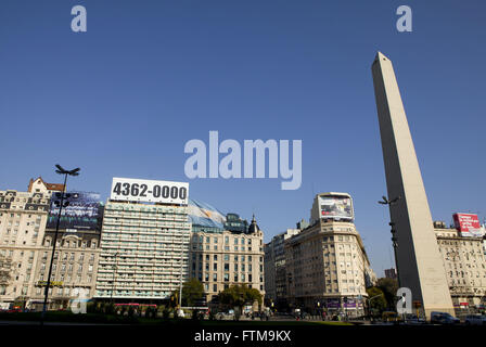 Obélisque sur Avenida Nove de Buenos Aires - Torre de San Nicolas Banque D'Images