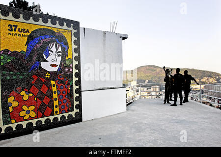 Panneau en l'honneur du chanteur pop Michael Jackson dans la dalle Favela Santa Marta Banque D'Images