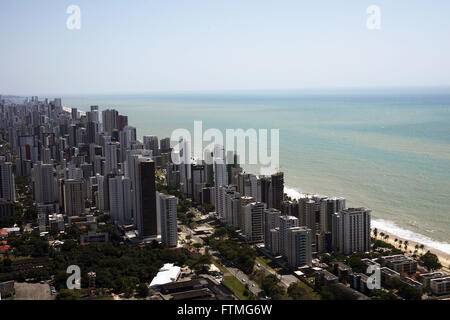 Vue aérienne du front de mer de la ville de Fortaleza Banque D'Images