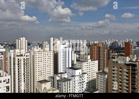 Vue depuis le quartier Moema dans le sud de la ville de Sao Paulo Banque D'Images