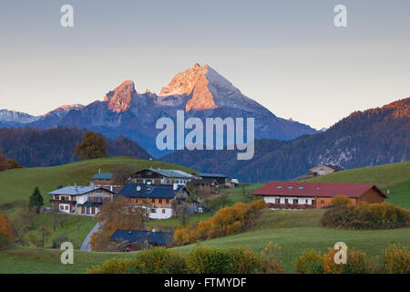 Vue sur le mont Watzmann de Anger, Berchtesgaden, Berchtesgadener Land, Haute-Bavière, Allemagne Banque D'Images