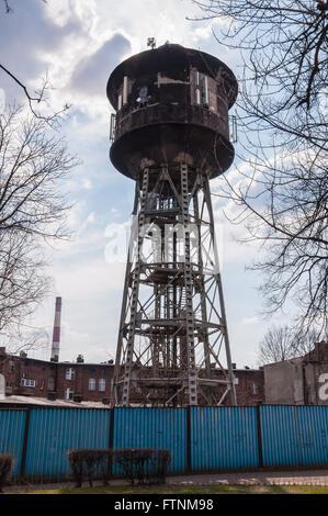 Ancien château d'eau dans le district de Nikiszowiec historique règlement - mineurs de charbon à Katowice, Pologne Banque D'Images
