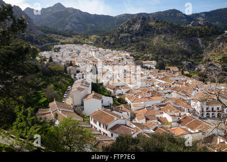 Grazalema, village de montagne blanc andalou, Cadix, Andalousie, Espagne, Europe Banque D'Images