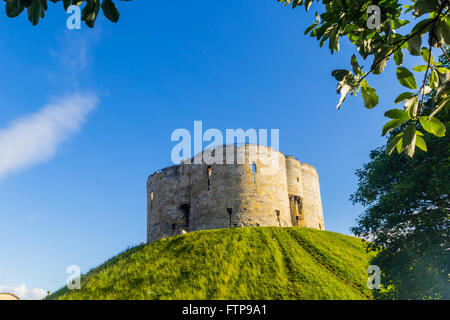 Clifford's Tower à York, Yorkshire, UK Banque D'Images