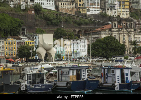 Bateaux amarrés dans le port de plaisance de la Baie de Tous les Saints Banque D'Images