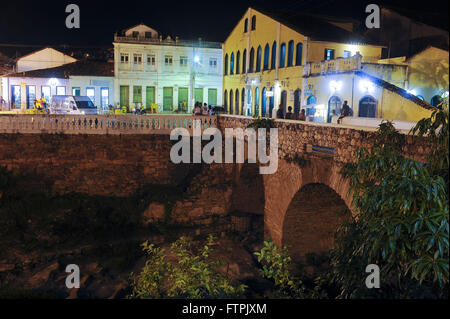 Vue de nuit sur les maisons dans la ville de Lencois Chapada Diamantina Banque D'Images