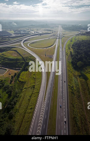 Vue aérienne de l'autoroute Ayrton Senna intersection avec l'autoroute Alfredo Rolim de Moura Banque D'Images