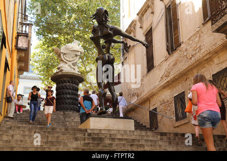 'Hommage à (Isaac) Newton' sculpture de Salvador Dali, à Figueres, en Catalogne, Espagne Banque D'Images