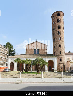 Basilique de Sant'Apollinare Nuovo, un 6ème siècle église construite par Théodoric le grand comme son palais-chapelle, classé par l'UNESCO pour Banque D'Images