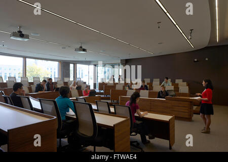 Salle de conférence. Ivey Business School, à London, au Canada. Architecte : Hariri Pontarini Architects, 2013. Banque D'Images