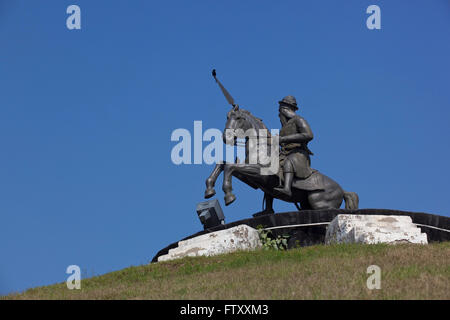 Statue de Bhai Fateh Singh, un général de Baba Banda Singh Bahadur dans le Memorial Gardens près de Chandigarh au Pendjab, en Inde. Banque D'Images