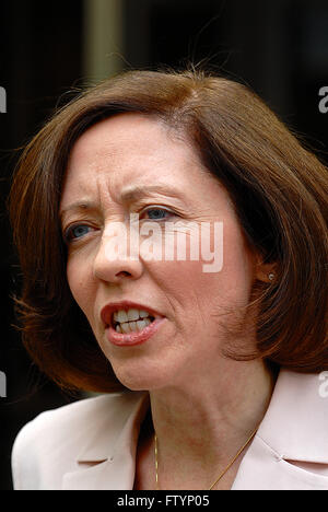 Washington, DC., USA, 30 avril 2006 Le sénateur Maria Cantwell à CBS Dimanche matin talk show Crédit : Mark Reinstein Banque D'Images