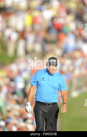 Decatur, Géorgie, États-Unis. 27 Sep, 2009. Phil Mickelson (USA) au 18e trou de la ronde finale du championnat PGA Tour l'événement final de la Coupe FedEx 2009 à East Lake Golf Club Le 27 septembre 2009 à Decatur, Géorgie ZUMA Press/Scott A. Miller © Scott A. Miller/ZUMA/Alamy Fil Live News Banque D'Images