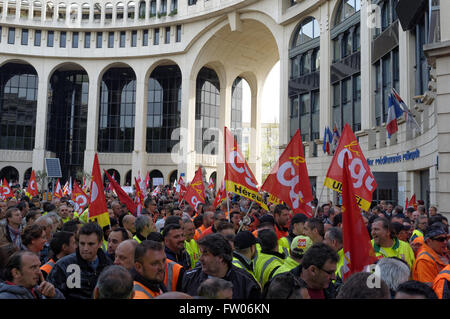 Montpellier, Languedoc-Roussillon, France. Le 31 mars 2016. Manifestation contre la réforme El Khomri du code du travail. Credit : Digitalman/Alamy Live News Banque D'Images