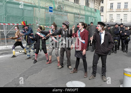 Montpellier, Languedoc-Roussillon, France. Le 31 mars 2016. Manifestation contre la réforme El Khomri du code du travail. Credit : Digitalman/Alamy Live News Banque D'Images