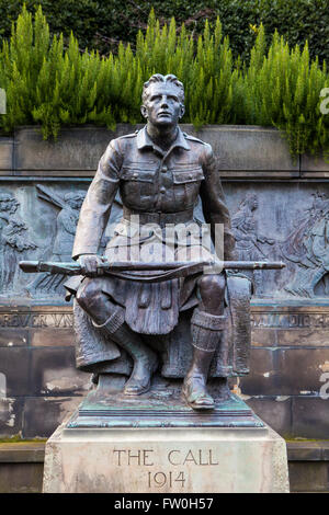 Édimbourg, Écosse - 10 mars 2016 : La statue principale du Scottish Mémorial américain dans l'ouest de Princes Street Gardens, Edinbur Banque D'Images