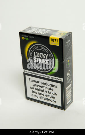 Les cigarettes Lucky Strike 1871 Paquet de tabac Banque D'Images