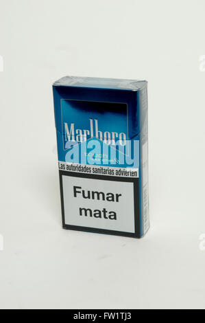 Silk Cut Blue Cigarettes Packet Hi-res Stock Photography, 55% OFF