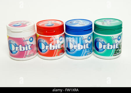 Orbite est une marque de chewing-gum sans sucre à partir de la société Wrigley. Aux États-Unis, où il a été relancé en 2001 Banque D'Images