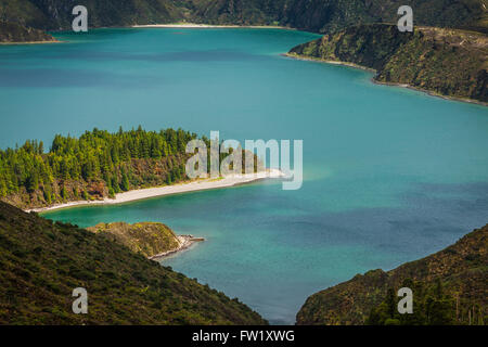 Lagoa do Fogo, un lac volcanique à Sao Miguel, Açores Banque D'Images