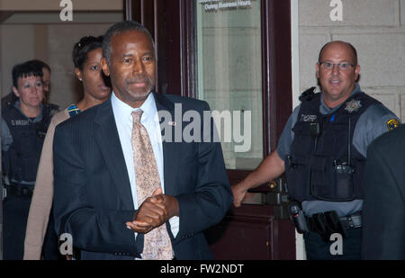 Topeka, Kansas, USA, 17 Septembre, 2015 Le Dr Ben Carson à la Grande Gare terrestre Crédit : Mark Reinstein Banque D'Images