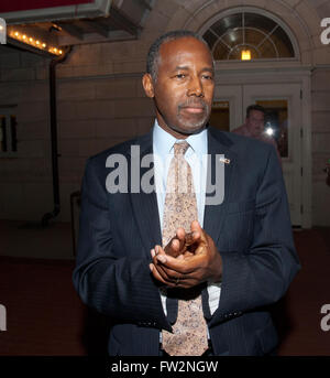 Topeka, Kansas, USA, 17 Septembre, 2015 Le Dr Ben Carson à la Grande Gare terrestre Crédit : Mark Reinstein Banque D'Images