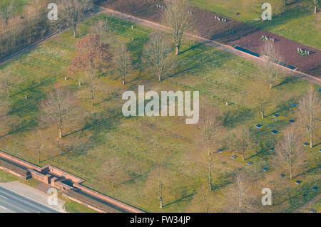 Meuse (55), Sivry-sur-Meuse, cimetiere allemand de la première guerre mondiale (vue aerienne) // France, Meuse (55), Sivry-sur-Meuse, WW Banque D'Images