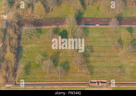 Meuse (55), Sivry-sur-Meuse, cimetiere allemand de la première guerre mondiale (vue aerienne) // France, Meuse (55), Sivry-sur-Meuse, WW Banque D'Images